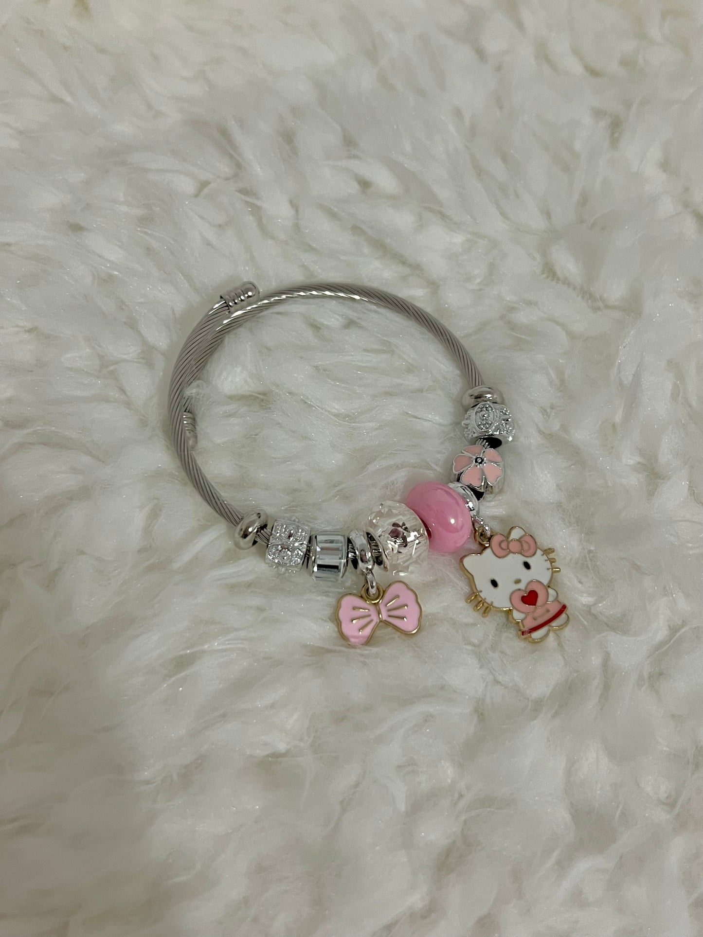 Pink Heart Hello Kitty Bangle