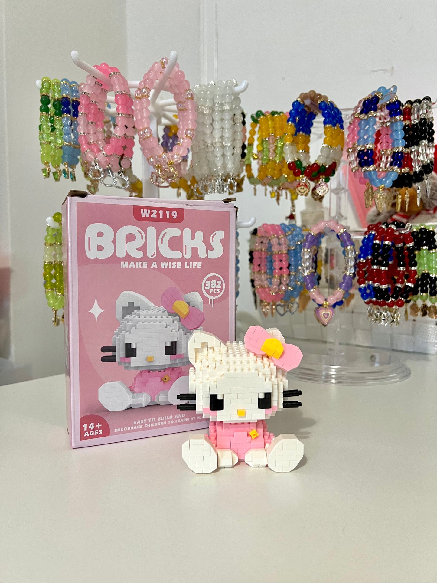 Hello Kitty Brick Set (PRE-ORDER)